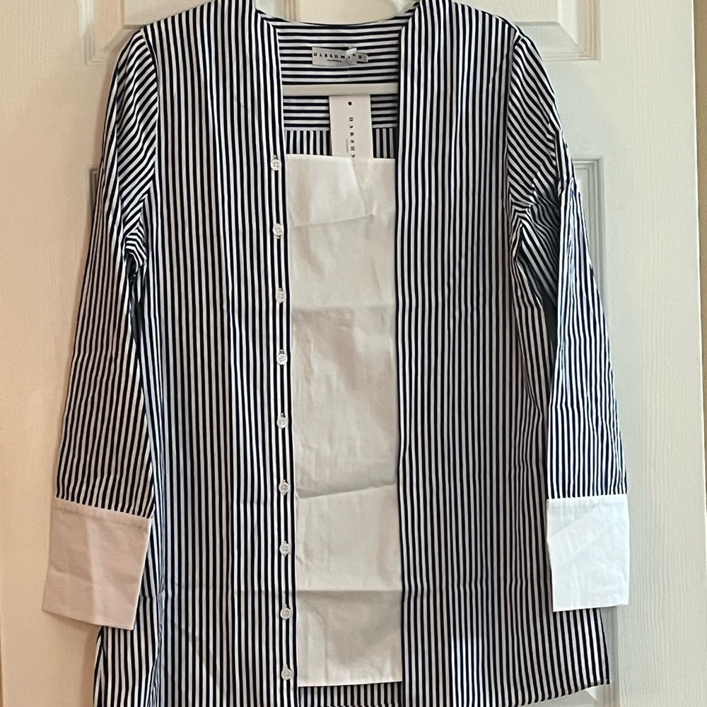 Harshman/Women’s NWT Stripes Navy and White Tunic Shirt Size M
